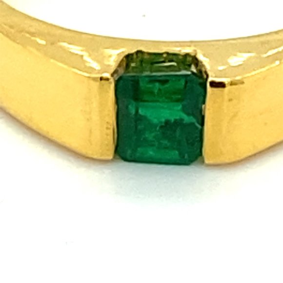 Columbian Emerald .55ct Solid 18K Yellow Gold Ring - Picture 7 of 7